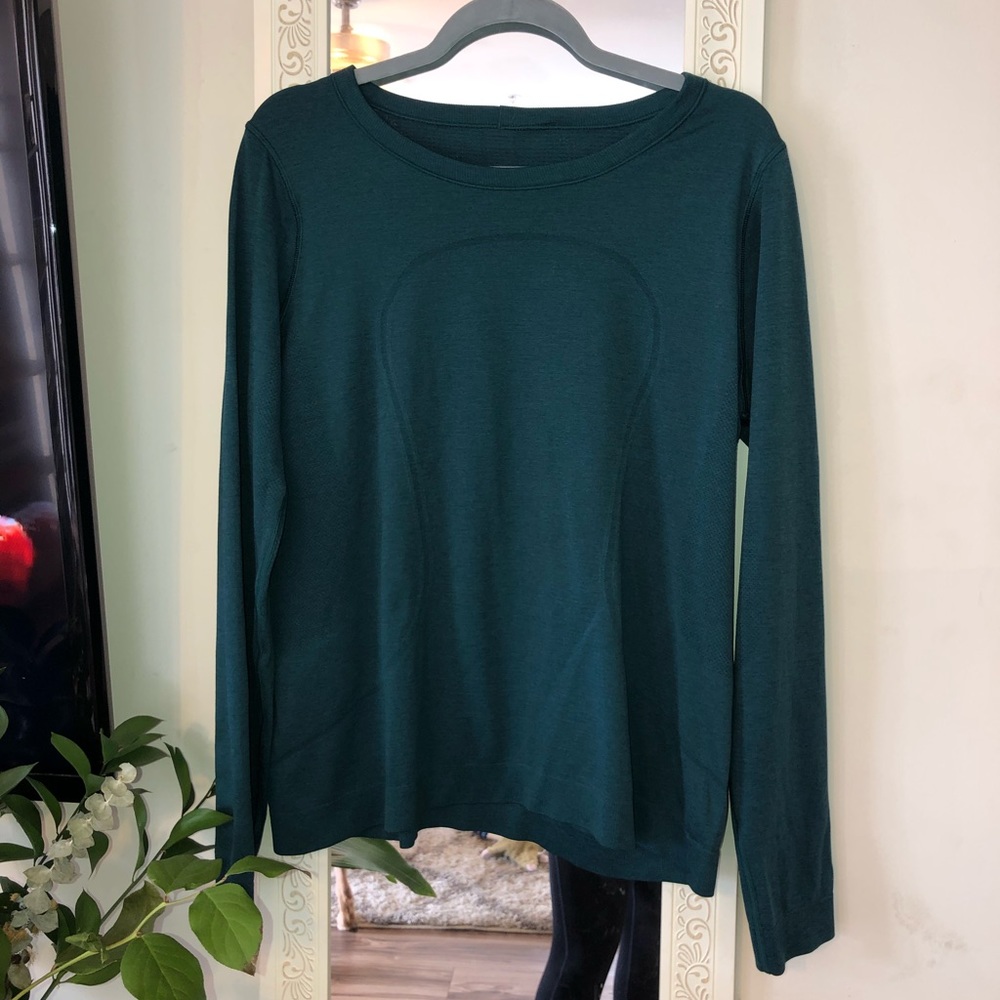 Lululemon relaxed fit long sleeve